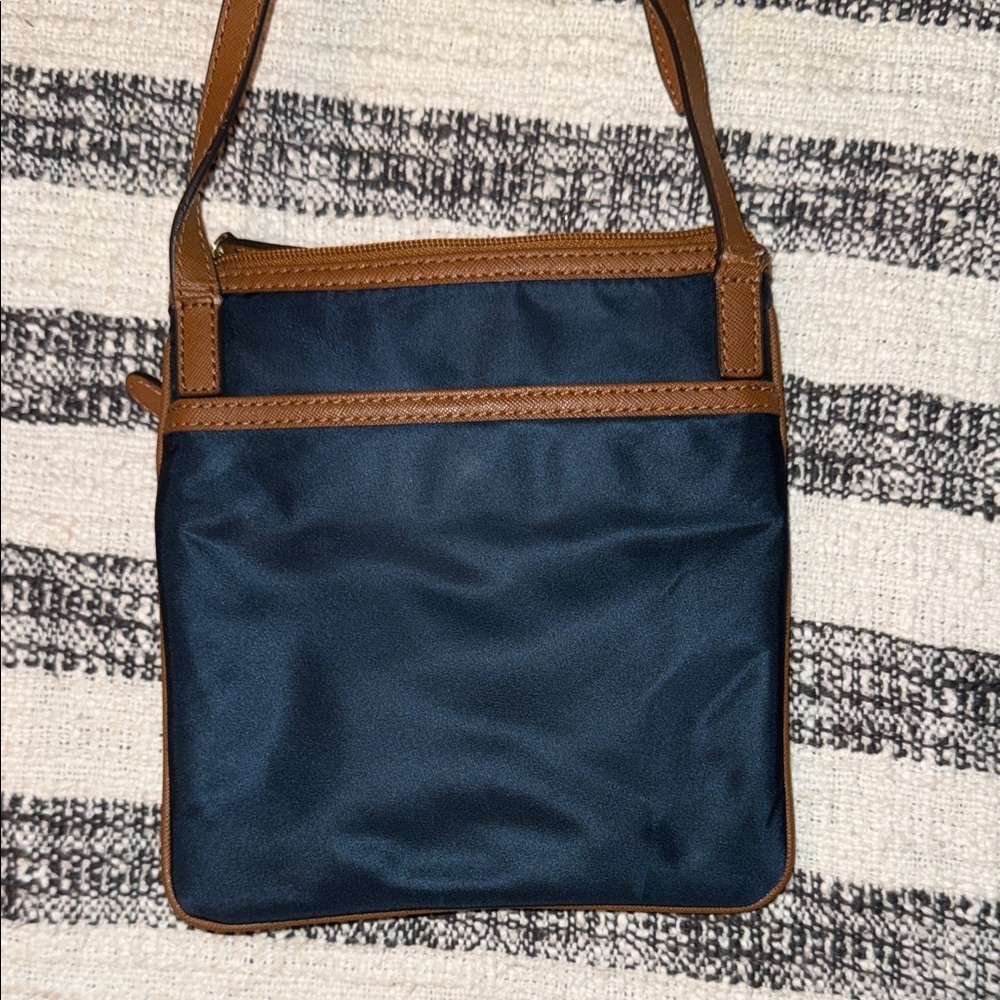 Michael Kors blue & tan nylon & leather crossbody compact travel pockets purse - Picture 2 of 13
